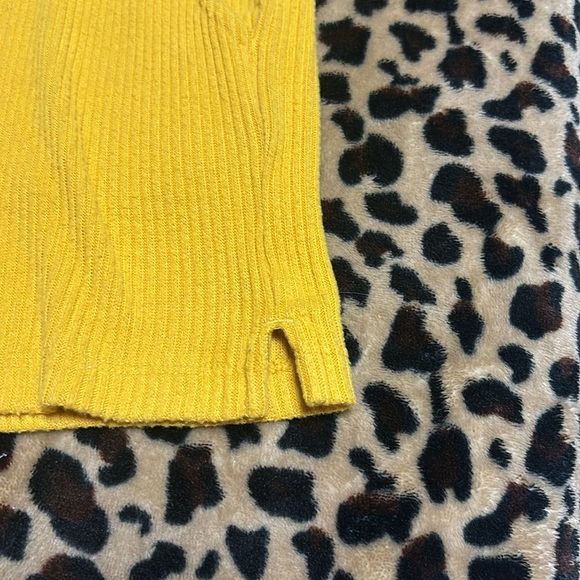 Colsie XL Women’s Yellow Casual Drawstring Ribbed Lounge Shorts - Picture 8 of 8